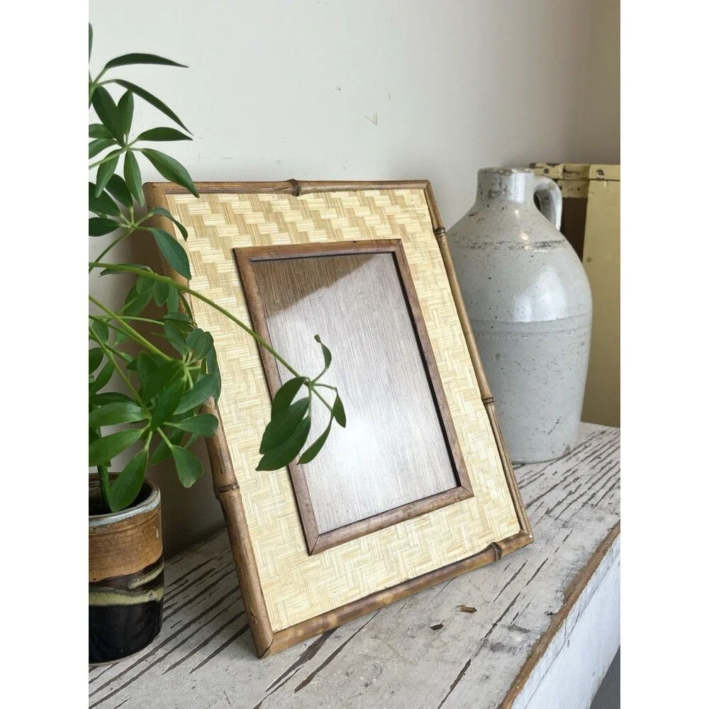 Vintage 1980’s Natural Woven Bamboo Picture Photo Frame W/ Bamboo Backing / Mint